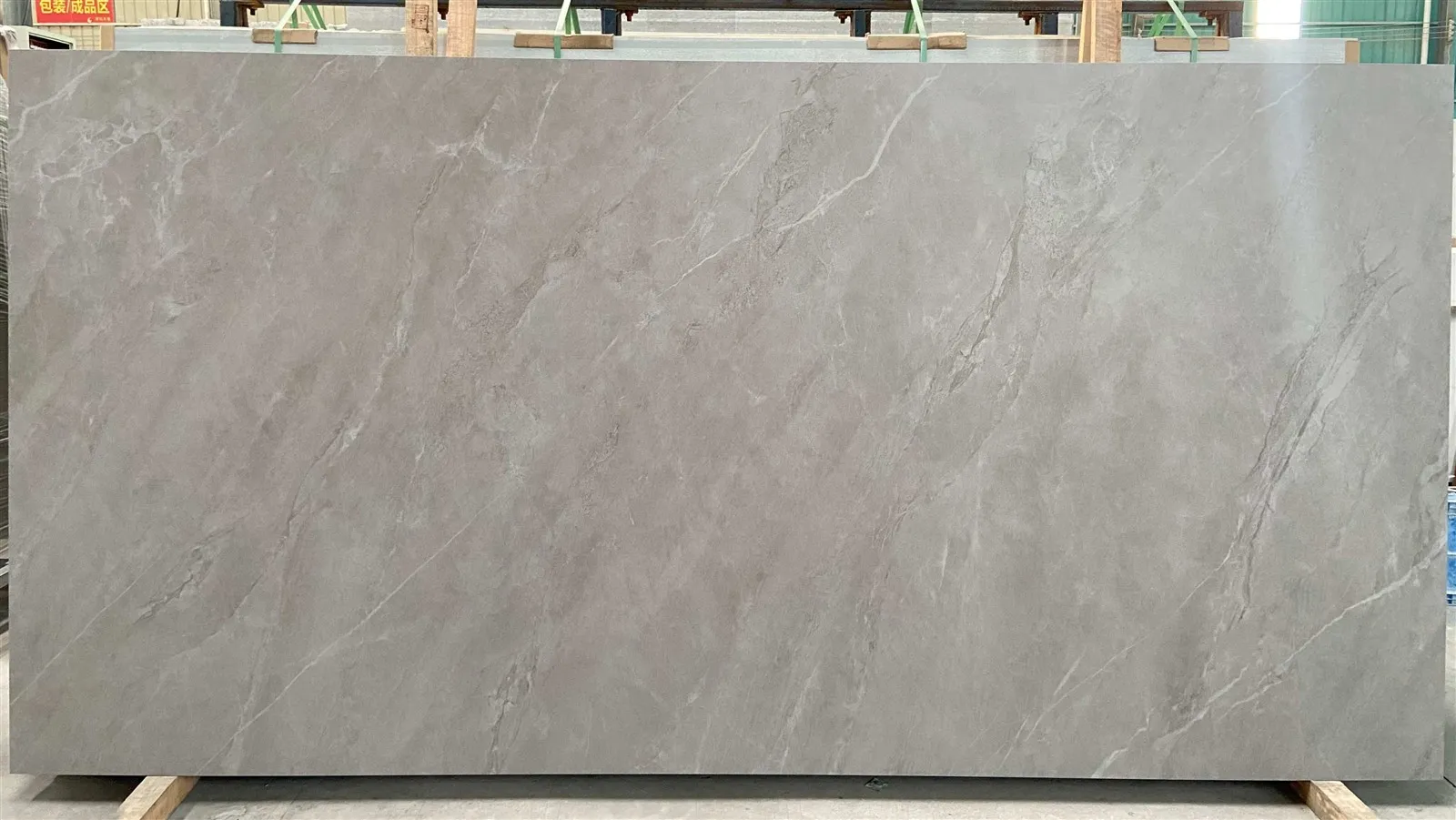 Large format kitchen tops Large format kitchen tops